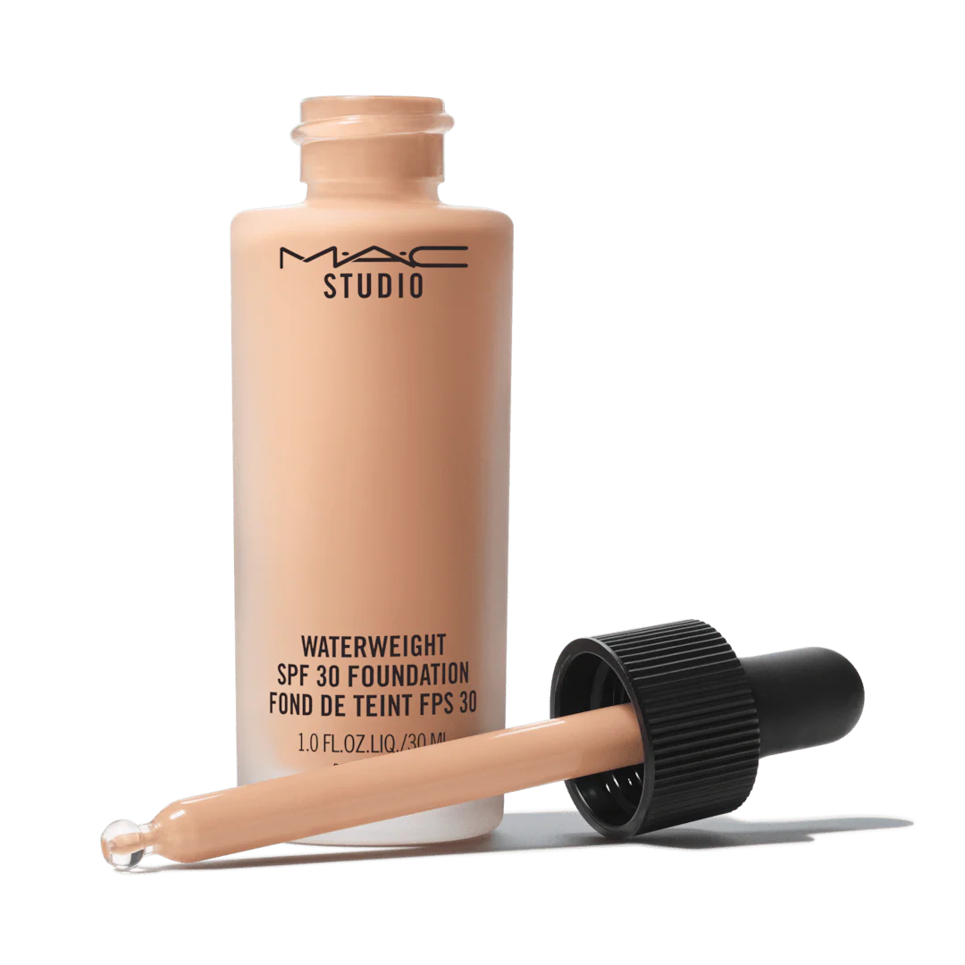 MAC Studio Waterweight Concealer – Best Concealer for Natural, Hydrated Coverage