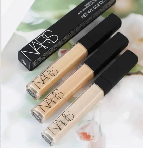 NARS Radiant Creamy Concealer – Full Coverage, Hydrating Concealer