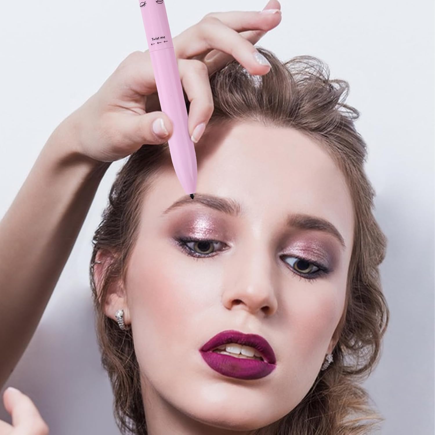 ORANGLES 4-in-1 Makeup Pen - angled perspective - presenting advantages - Image 4 of 7 | fits any environment | Purchase 4-in-1 Makeup Pen Michigan | Free Shipping ORANGLES